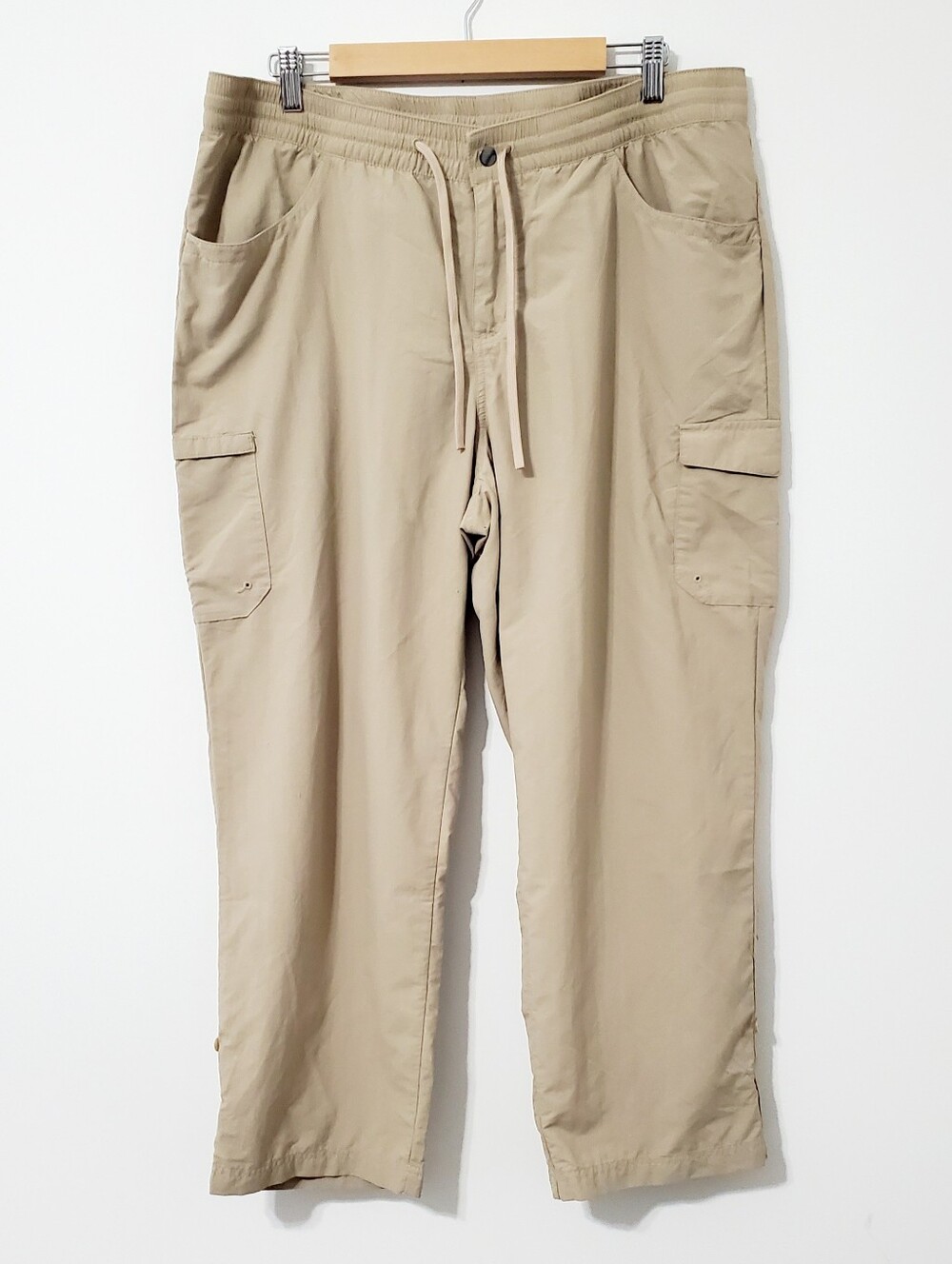 Columbia Lightweight Cargo Roll Tab Leg Pants Khaki Women XL